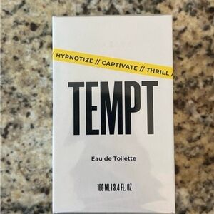 MAELYS Tempt perfume